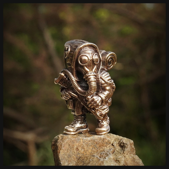 Бусина "Сталкер" для темляков или браслетов , бронза