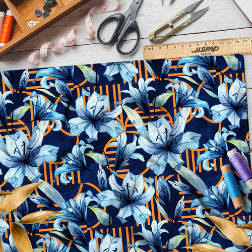 Ткань блэкаут акварельно-голубые цветы на синем фоне