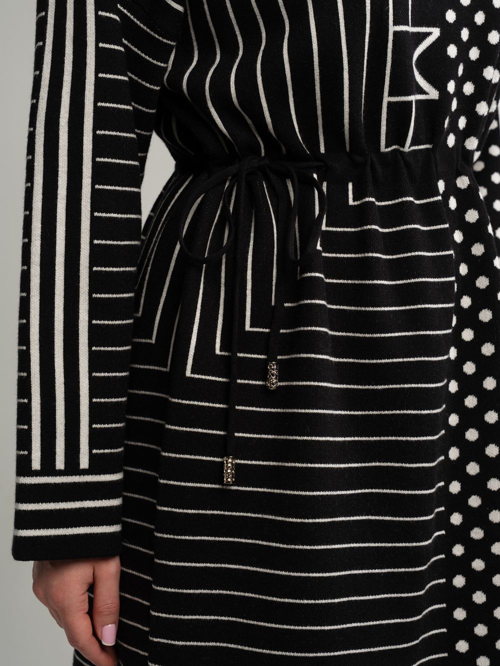 Платье Латута (черно-белое) П15105-18М LT Collection