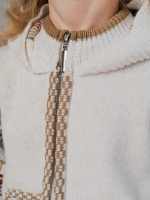 Кофта вязаная на молнии с капюшоном