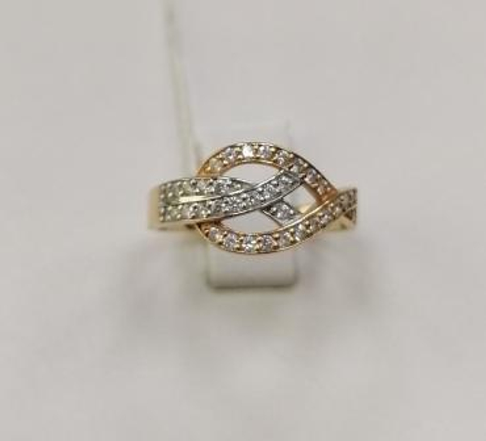 Кольцо из золота с фианитами