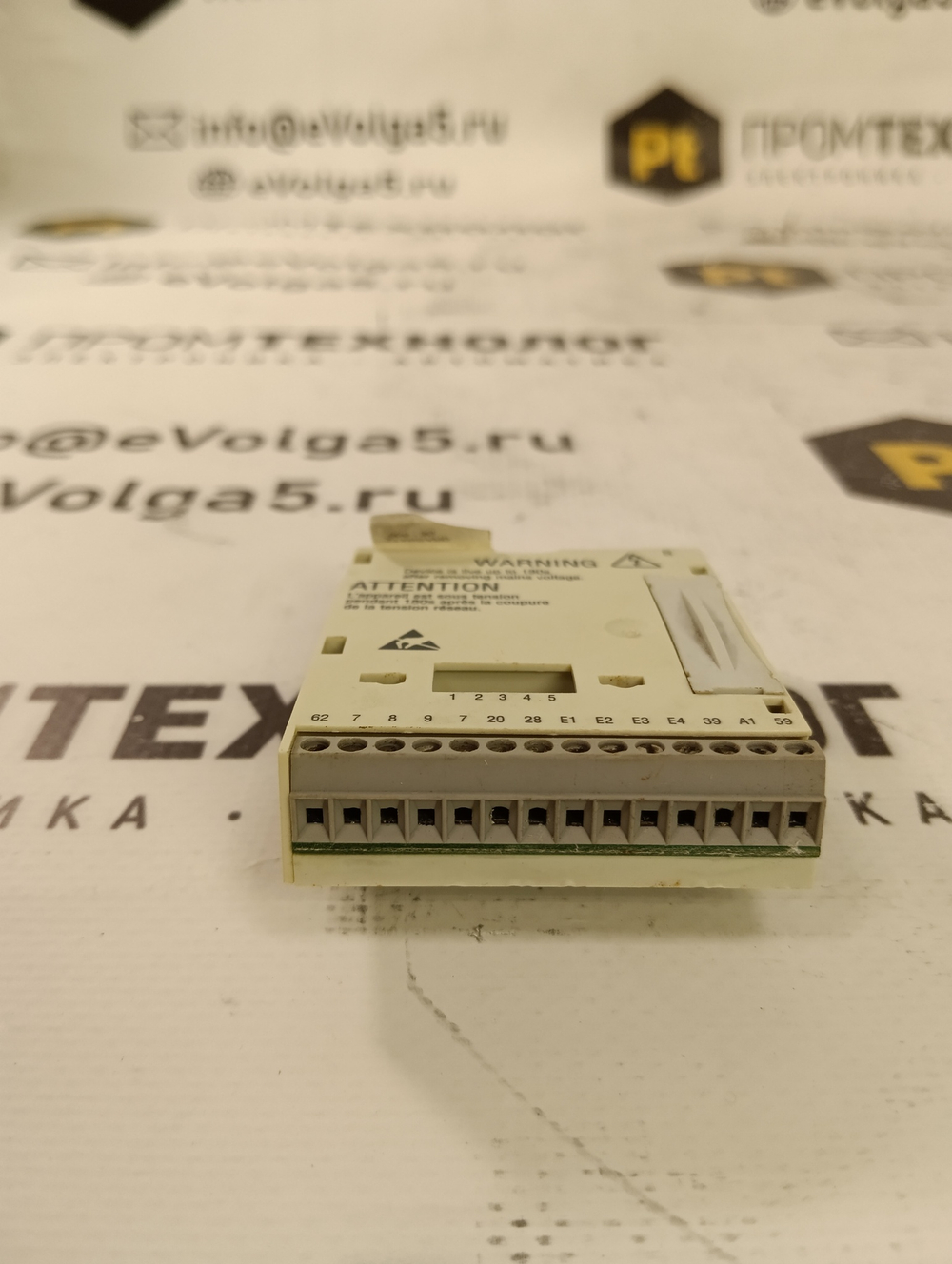 Lenze  E82ZAFSC б/у