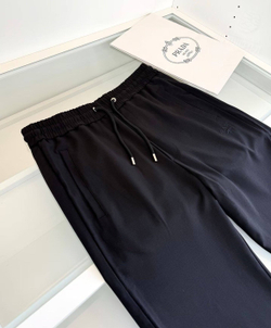 Спортивные штаны Prada