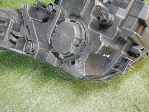 Битая Фара левая Kia Seltos (2019-н.в.) галоген