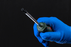 Отвертка Torx с отверстием TH30*100мм, Hans, 0450TH30