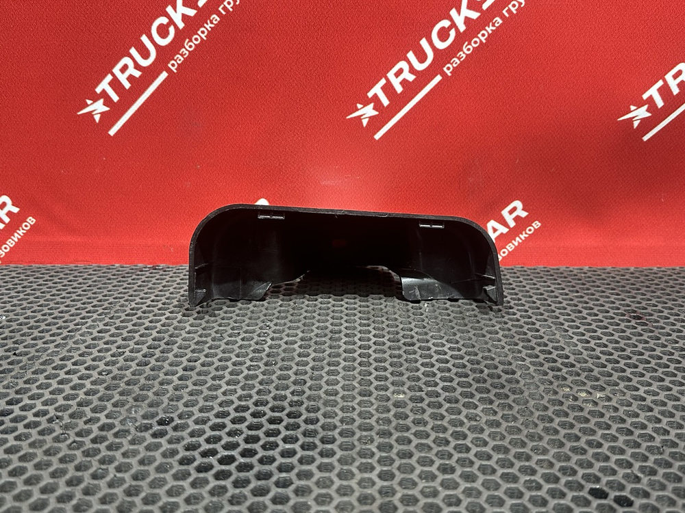 Накладка зеркала левого