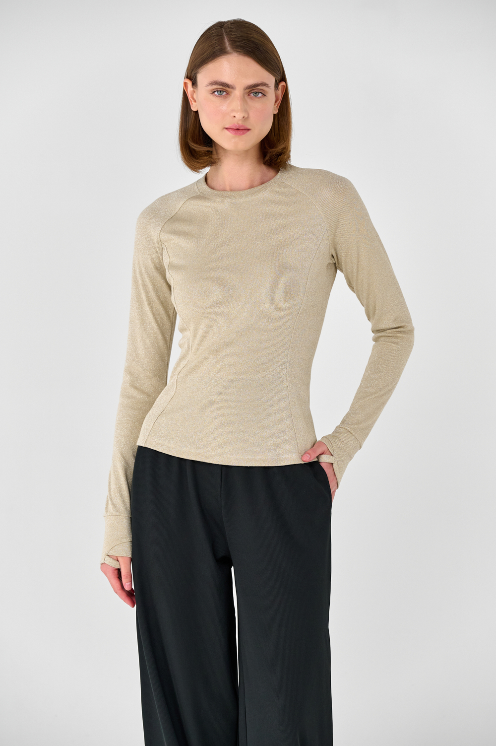 Лонгслив приталенный с рельефом