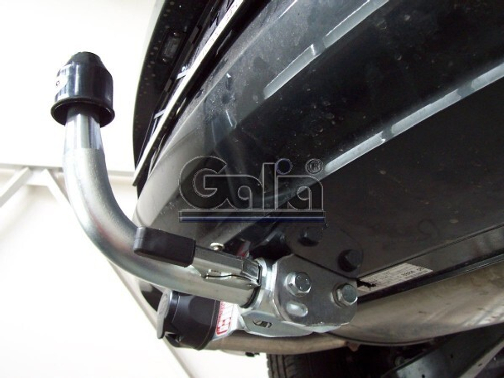 Фаркоп оцинкованный Galia S074A для SEAT Altea 2004-2015, SEAT Leon 2005-2013(паспорт и сертификат в комплекте)(без электрики)