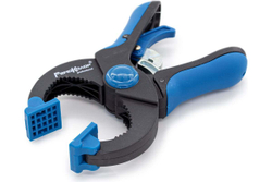 Клещеобразная струбцина РемоКолор пластиковый корпус, рычажный храповой механизм, 6"/150 44-2-015