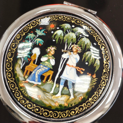 Двустворчатое карманное зеркало "Парочка" (худ. Марова).