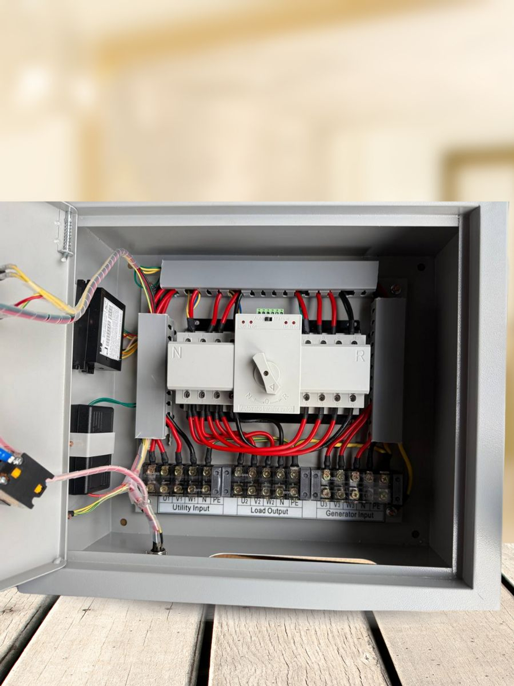 Блок автоматического запуска ДИЗЕЛЬНОГО генератора (АВР)