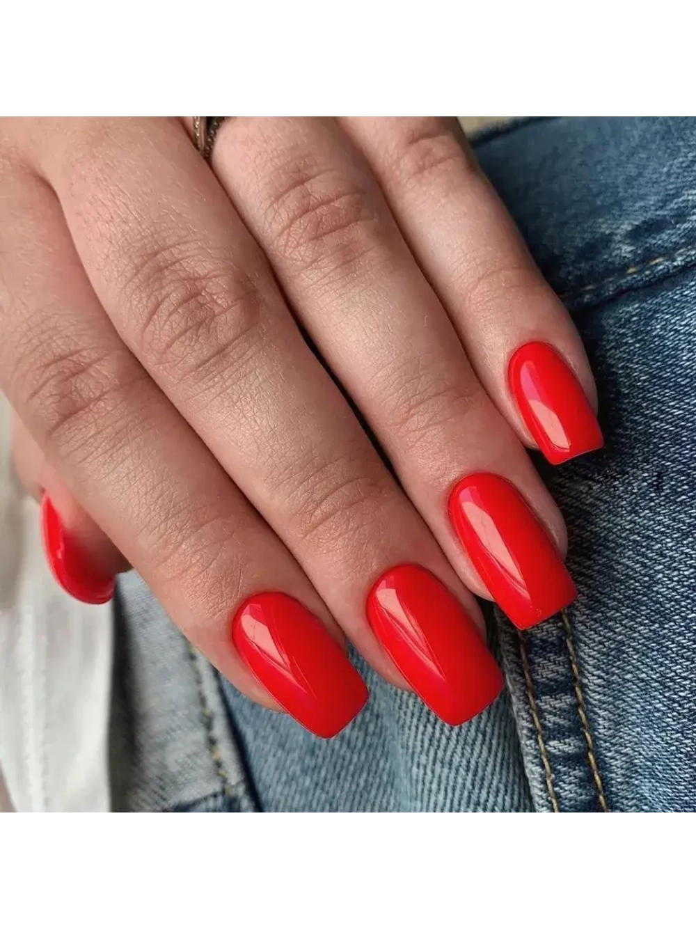 Гель лак Luxio Virtue для ногтей 15 мл красный