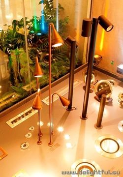 дизайнерский уличный светильник 01-04 by LUNA OUTDOOR LIGHTING