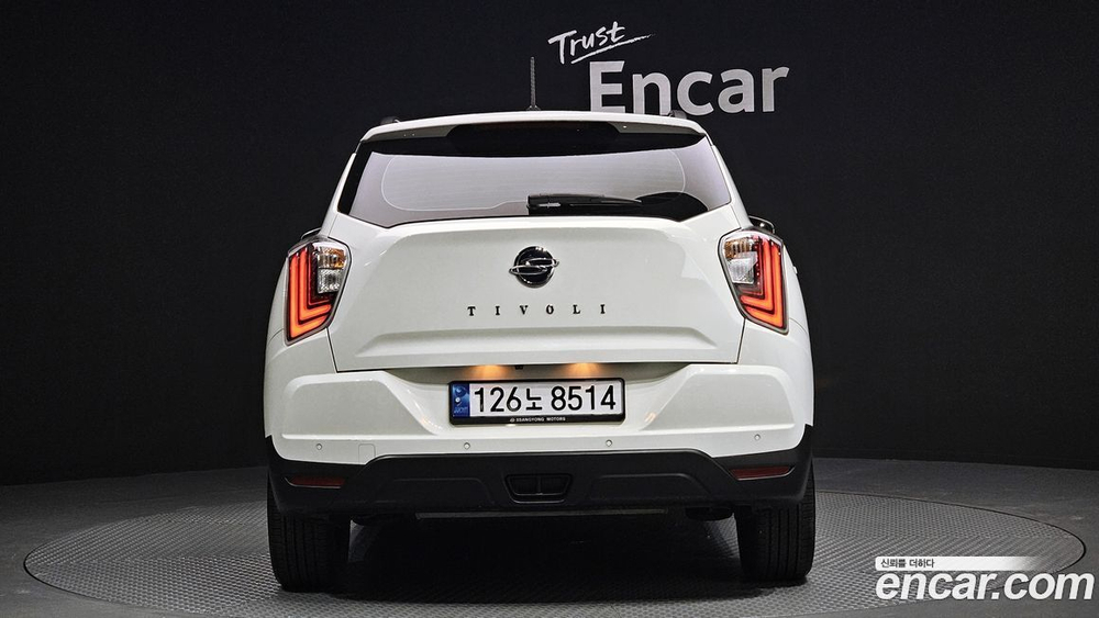 KG Mobility (Ssangyong) Very New Tivoli Бензин 1.5 2WD (11.2020)