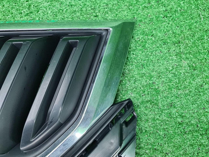 Решетка радиатора Skoda Kodiaq (2016-2022)