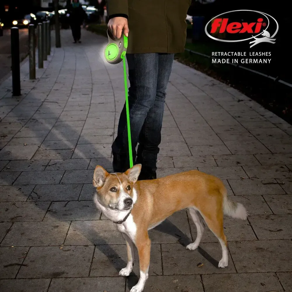 Рулетка flexi Limited Edition New Neon M (до 25 кг) лента 5 м, зеленый неон Рулетка flexi Limited Edition New Neon M (до 25 кг) лента 5 м, зеленый неон