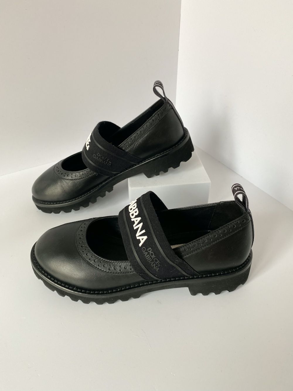 Новые кожаные туфли  Dolce&Gabbana, 31