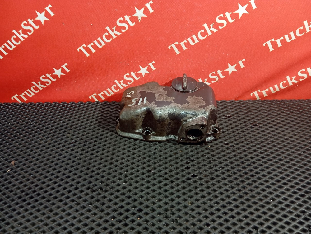 Крышка клапанная