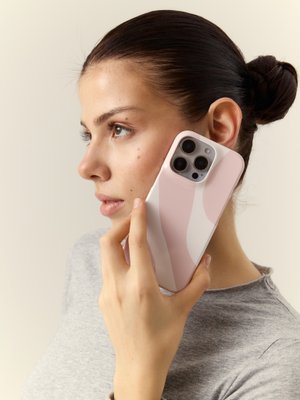 Чехол FORM для iPhone