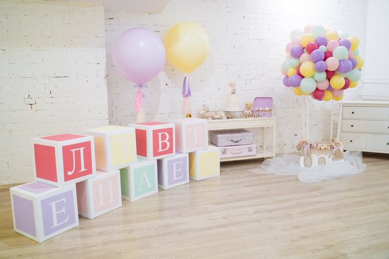 Hot air balloon (girl)