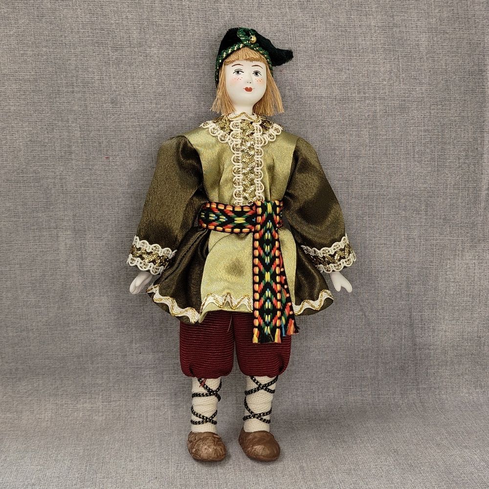 Кукла в крестьянском костюме Тимоша