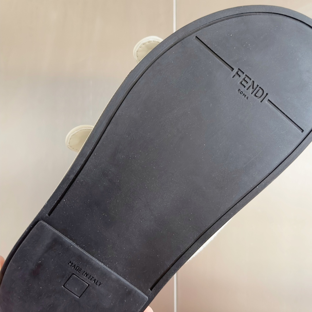 Fendi Feel Slides