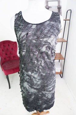 Платье Chic A&M G практичное, визуально на 44 размер