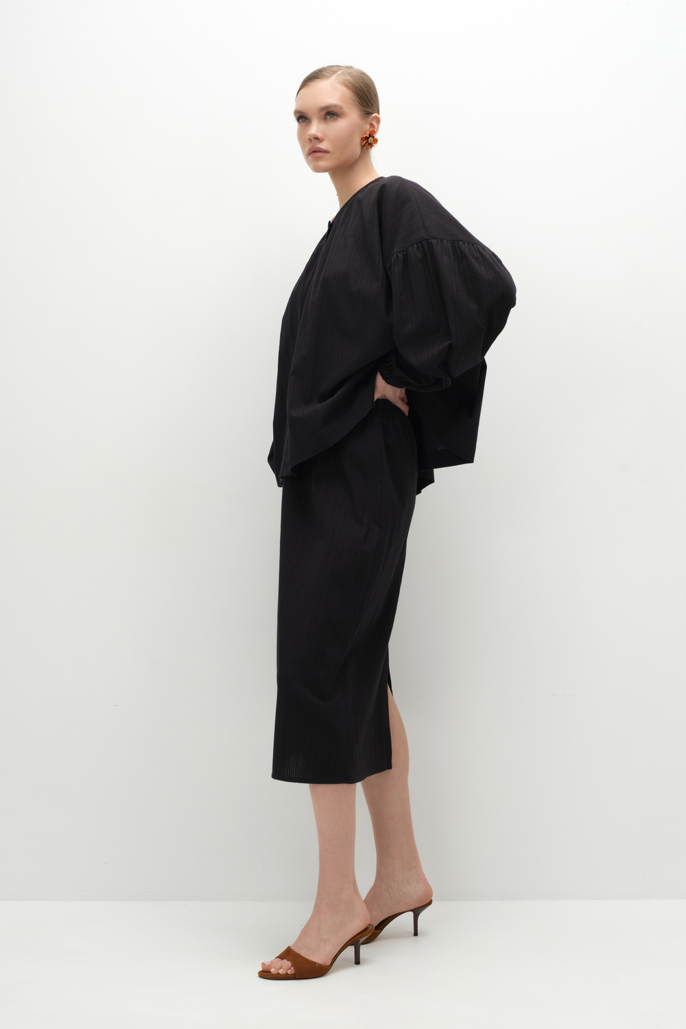 Блуза пышная из фактурного хлопка