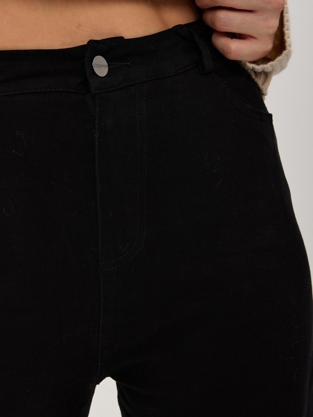 Джинсы бананы