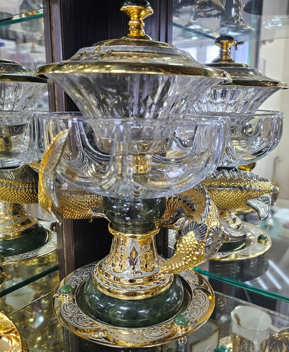 Икорница с ледовницей "Осетр с нефритом (Златоустовская гравюра)