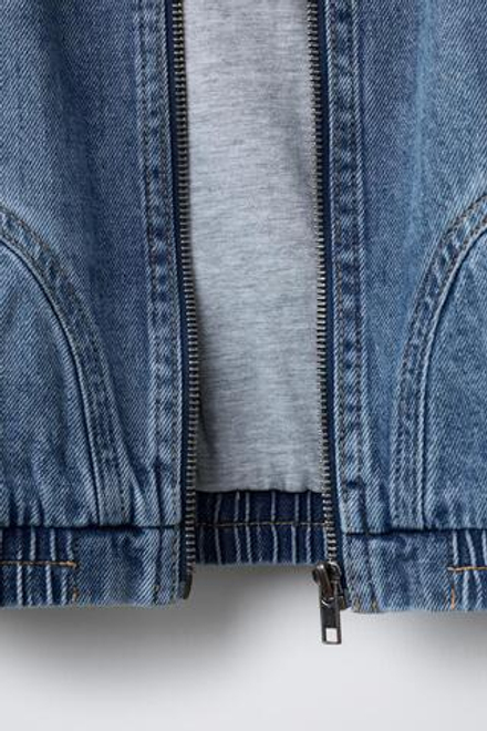 ZARA ДЖИНСОВАЯ КУРТКА С КАПЮШОНОМ, ВЫЦВЕТШИЙ СИНИЙ
