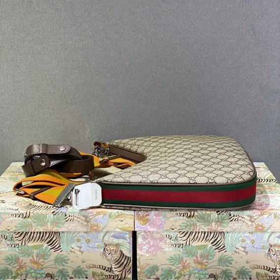 Большая сумка через плечо Gucci Attache бежевый