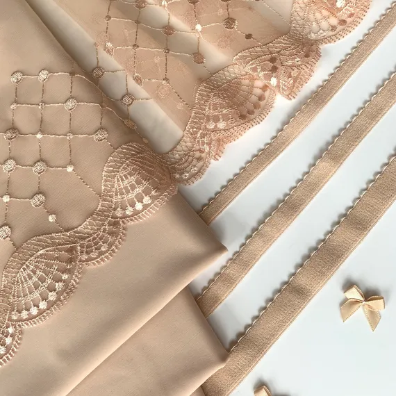 Вышивка на сетке бежевая 22 см, Китай