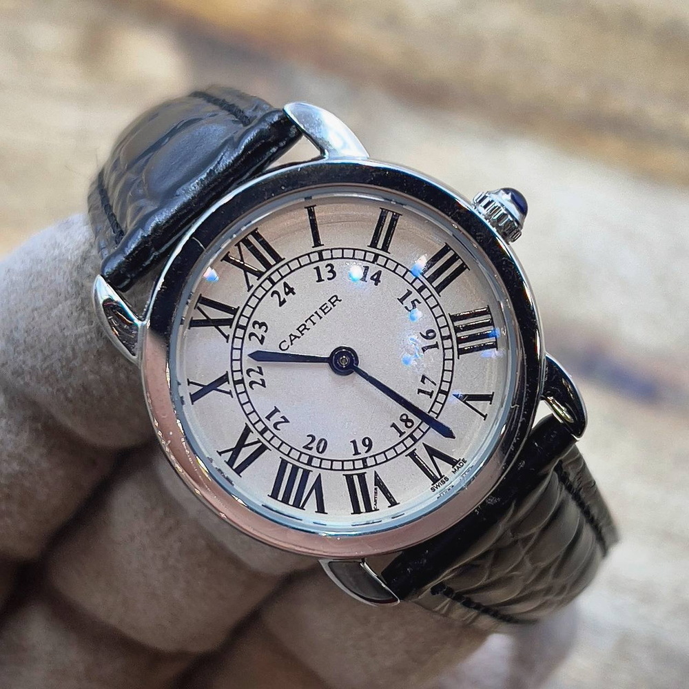 Часы Cartier