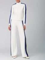 Женский белый хлопковый спортивный костюм с контрастными линиями
