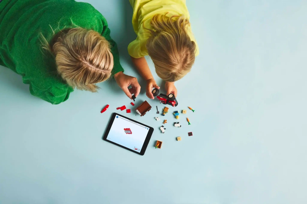 Конструктор LEGO City 60461 Красный сельскохозяйственный трактор с прицепом и овцами