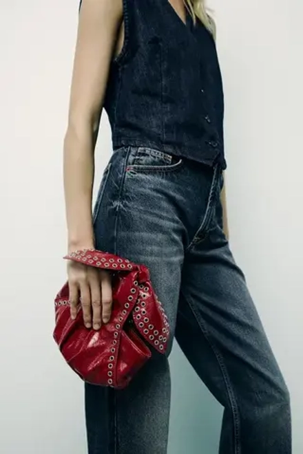 ZARA СУМКА-МЕШОК МИНИ-ФОРМАТА С ЗАКЛЕПКАМИ, КРАСНЫЙ