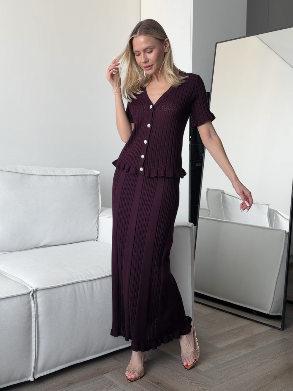 Комплект вязаный, ажурный, с рюшами, юбка и кардиган