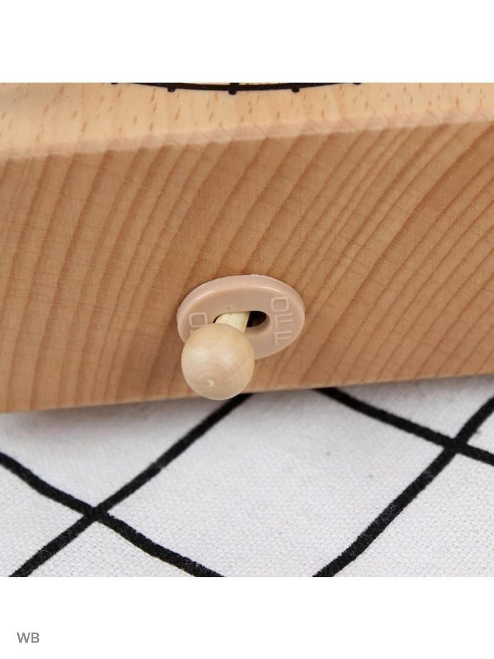 Музыкальная шкатулка карусель заводная с вашим именем или гравировкой под заказ / поезд в горах