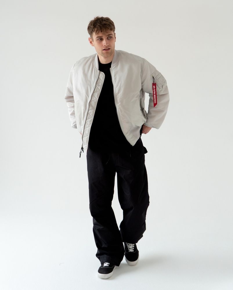 Куртка бомбер Alpha Industries MA-1 Light Grey Куртка бомбер Alpha Industries MA-1 Light Grey