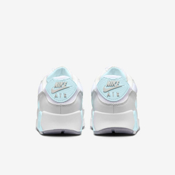 NIKE / Кроссовки женские