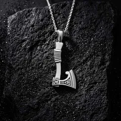 Секира Перуна подвеска из серебра