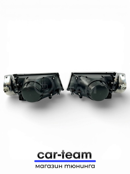 Фары на ВАЗ 2108, 2109, 21099 передние с Bi LED модулями 3.0 дюйма, черная маска, белые поворотники (под ключ)