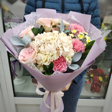 Авторский букет с гортензией