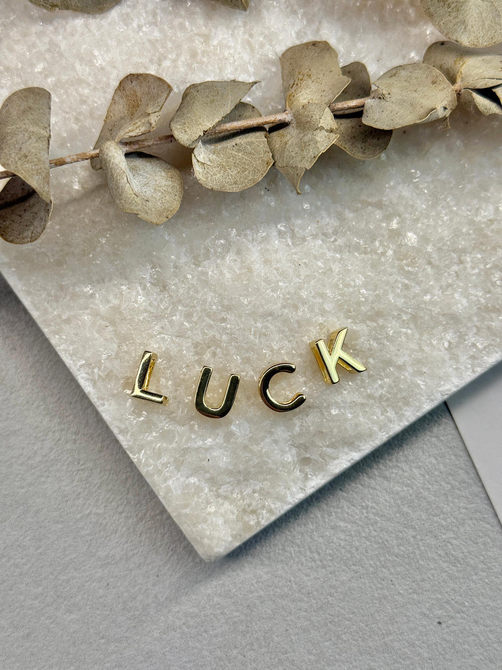 Набор подвесок "LUCK" (4 буквы) 10 мм