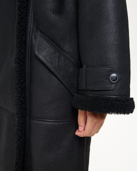 Двубортная дублёнка свободного прямого силуэта