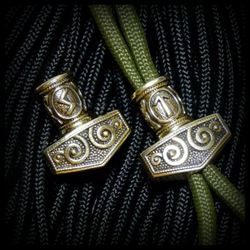 Бусина "Молот Тора с руной Тейваз" для темляков или браслетов