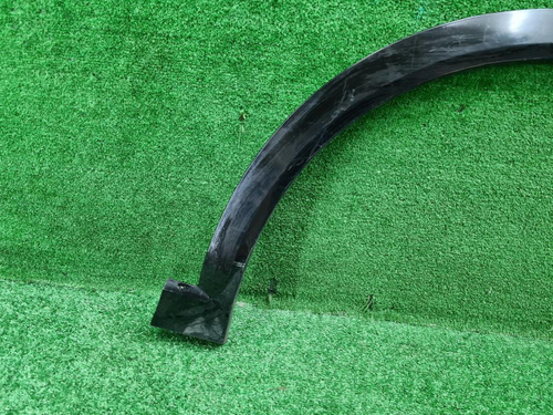 Расширитель передний правый Audi E-tron (18-23)