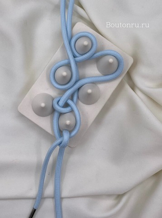 Шнур голубой 1,40 м