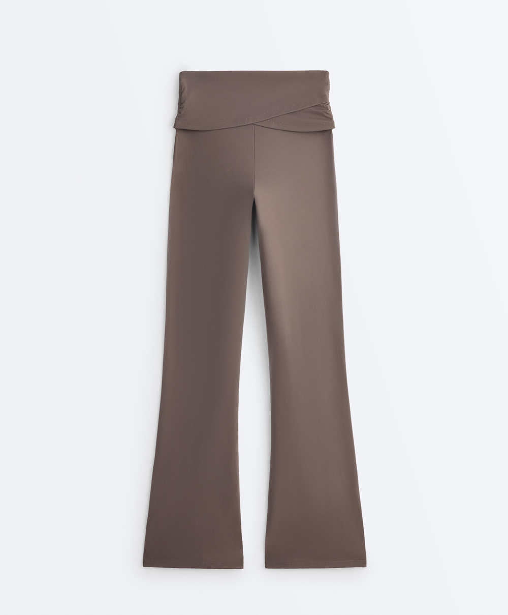 OYSHO Брюки-клеш Comfortlux с драпированной талией и высокой посадкой, серо-коричневый